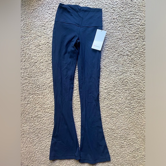 Lululemon Leggings - Picture 1 of 2